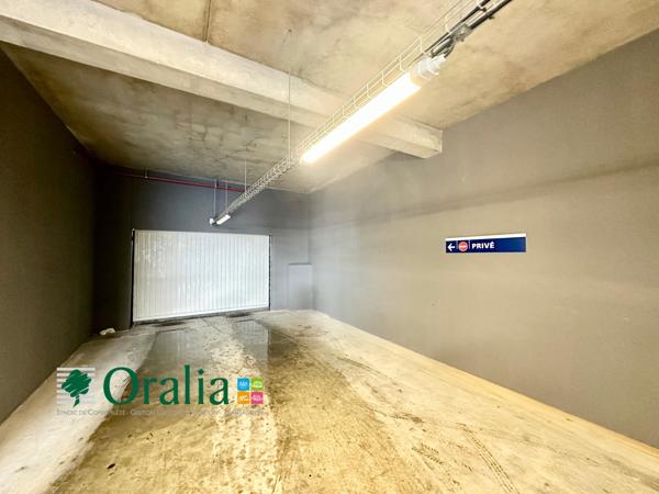 Parking · Location Bordeaux (33100)