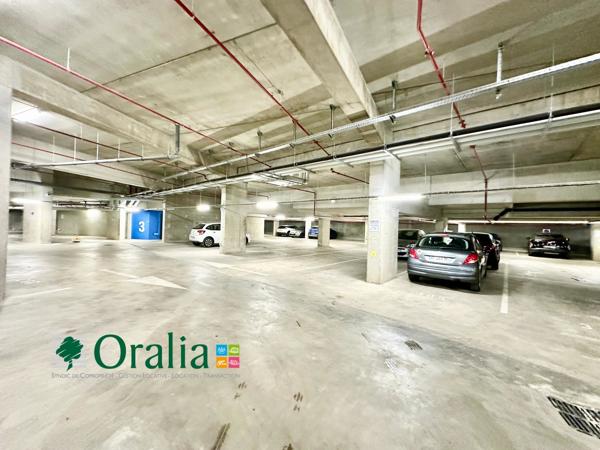 Parking · Location Bordeaux (33100)