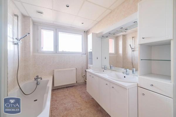 Appartement à vendre 4 pièces 102m² Riedisheim (68400)