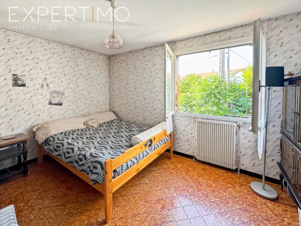 Castelnau-le-Lez (34170) Maison à fort potentiel avec jardin, piscine et grand garage