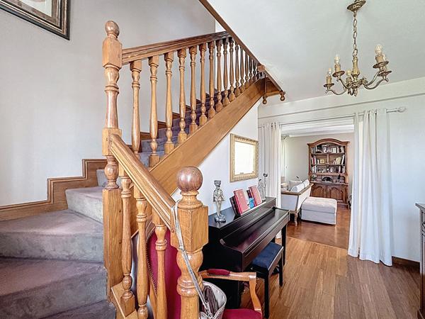 Maison d'exception à vendre à Brest - 7 pièces, 4 chambres dans un cadre de vie privilégié