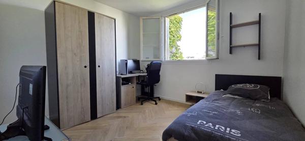 3 pièces rénové à Courbevoie, 8 mn de la gare