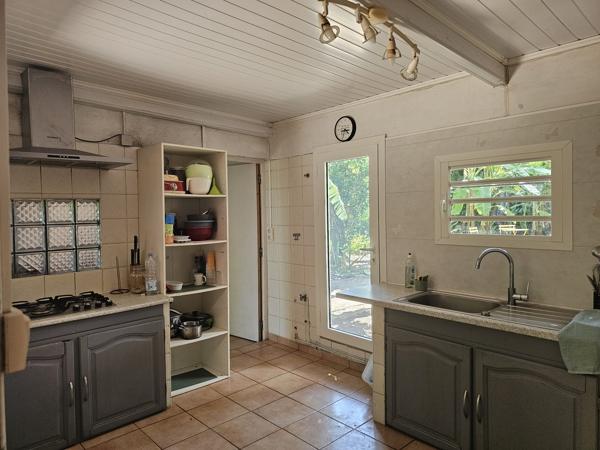 Bernica – Fort potentiel - 187 m² de surfaces (100 m² habitables + annexes) sur 1 070 m² de terrain