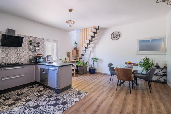 Maison à SAINT-SATURNIN, 72650 - 8 pièces 260m²