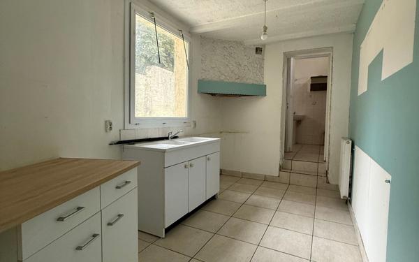 Maison à vendre    3 pièces • 90 m2 Saint-Quentin