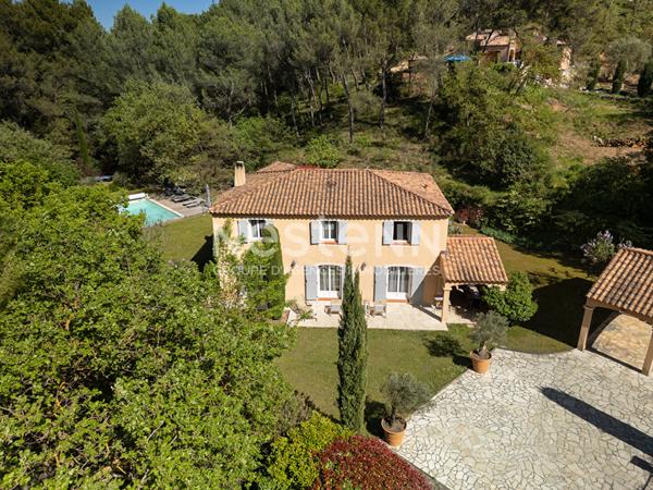 Maison Bouc Bel Air 7 pièces 202.45 m2, bastide provençale, 5 chambres, double séjour, cuisine indépendante, piscine, terrain de 2000m², calme, proche IBS