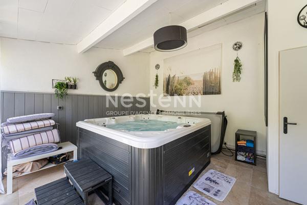 Maison Bouc Bel Air 7 pièces 202.45 m2, bastide provençale, 5 chambres, double séjour, cuisine indépendante, piscine, terrain de 2000m², calme, proche IBS