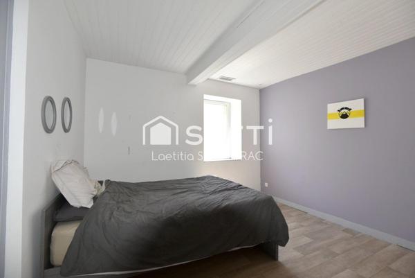 Belle propriété de 205 m² située à proximité du centre et des grands axes.