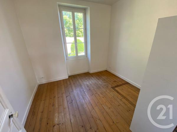 Maison à vendre  8 pièces - 121 m 2   ROCHEFORT  - 17