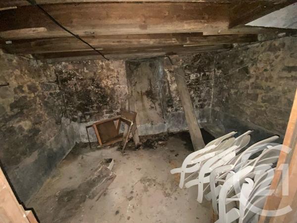 Maison à vendre  8 pièces - 121 m 2   ROCHEFORT  - 17