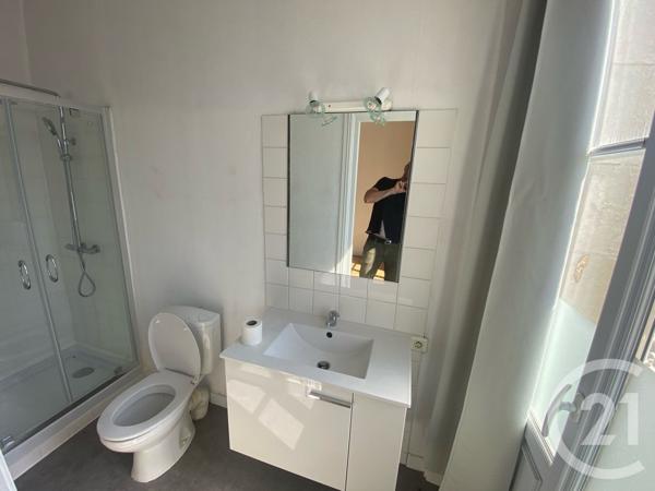 Maison à vendre  8 pièces - 121 m 2   ROCHEFORT  - 17
