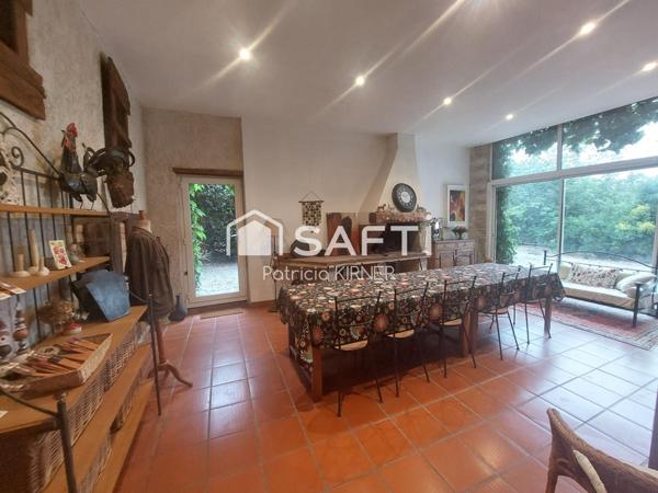 Maison 9 pièces 255m² avec terrain de 5092 m²