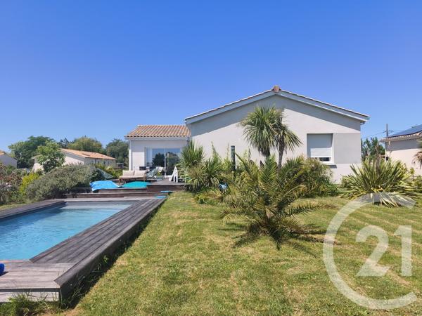 Maison à vendre  4 pièces - 109,47 m 2   SOULAC SUR MER  - 33
