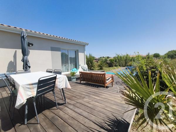 Maison à vendre  4 pièces - 109,47 m 2   SOULAC SUR MER  - 33