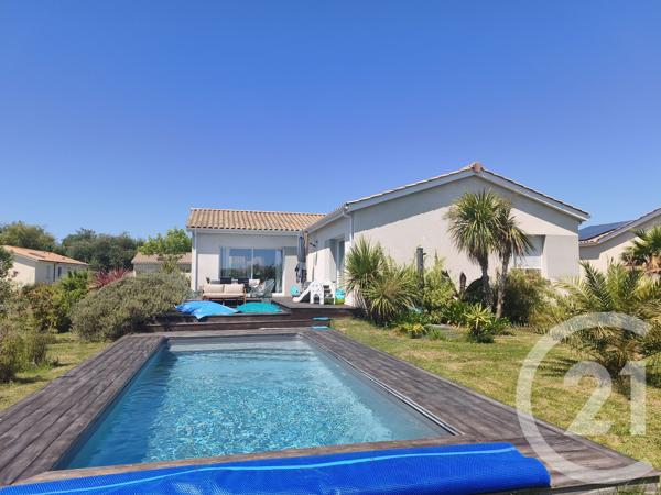Maison à vendre  4 pièces - 109,47 m 2   SOULAC SUR MER  - 33