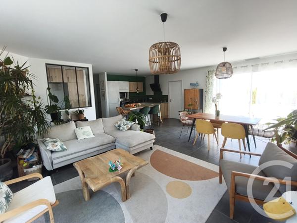 Maison à vendre  4 pièces - 109,47 m 2   SOULAC SUR MER  - 33