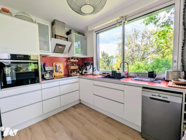 La Chapelle-sur-Erdre - Chêne Vert - Maison 152m² avec 2 studios et garages