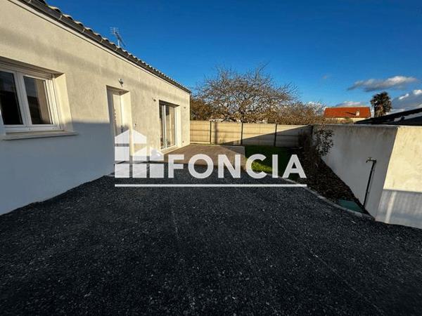 Location Maison 3 pièces 82.41 m² - 24 RUE D OLERON Nancras 17600