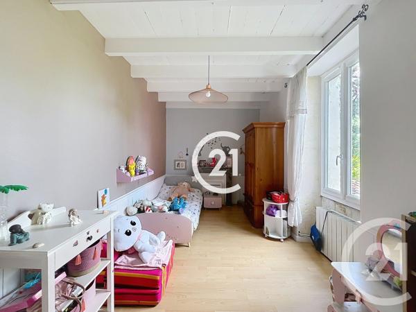 Maison à vendre  11 pièces - 295 m 2   JAVREZAC  - 16