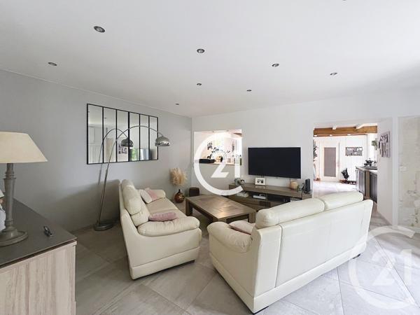 Maison à vendre  11 pièces - 295 m 2   JAVREZAC  - 16