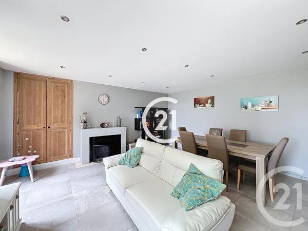 Maison à vendre  11 pièces - 295 m 2   JAVREZAC  - 16
