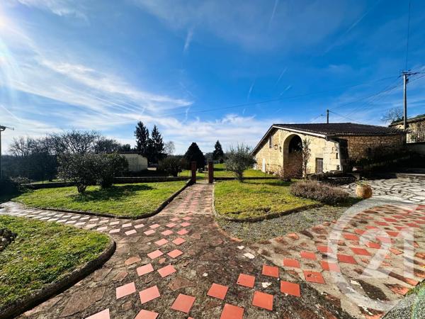 Maison à vendre  15 pièces - 268 m 2   AMBES  - 33