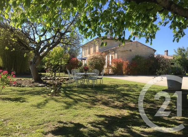Maison à vendre  15 pièces - 268 m 2   AMBES  - 33