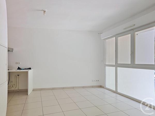Appartement F3 à vendre  3 pièces - 50 m 2   LA TESTE DE BUCH  - 33