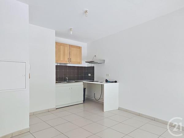 Appartement F3 à vendre  3 pièces - 50 m 2   LA TESTE DE BUCH  - 33