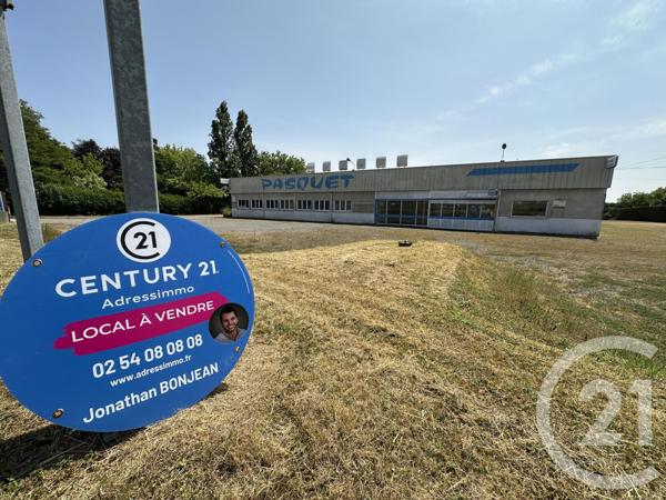 à vendre  950 m2 ST MAUR - 36