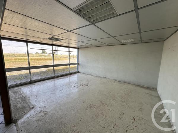 à vendre  950 m2 ST MAUR - 36