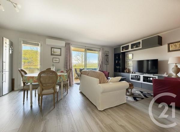 Appartement T3 à vendre  3 pièces - 65 m2 LE BEAUSSET - 83