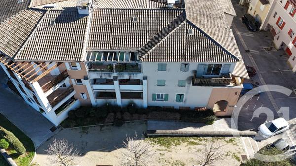 Appartement T3 à vendre  3 pièces - 65 m2 LE BEAUSSET - 83