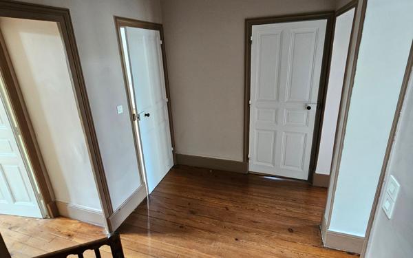 Maison à vendre    8 pièces •  Redon