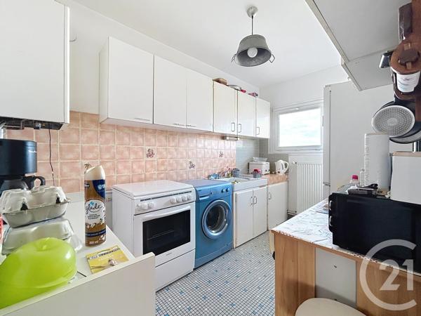 Appartement T3 à vendre  3 pièces - 67 m 2   GUERET  - 23
