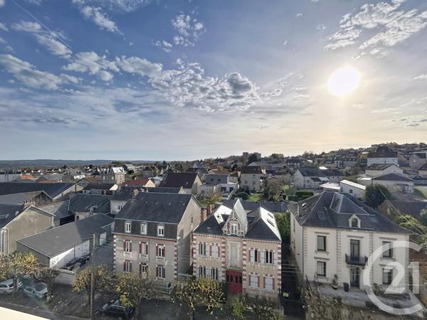 Appartement T3 à vendre  3 pièces - 67 m 2   GUERET  - 23