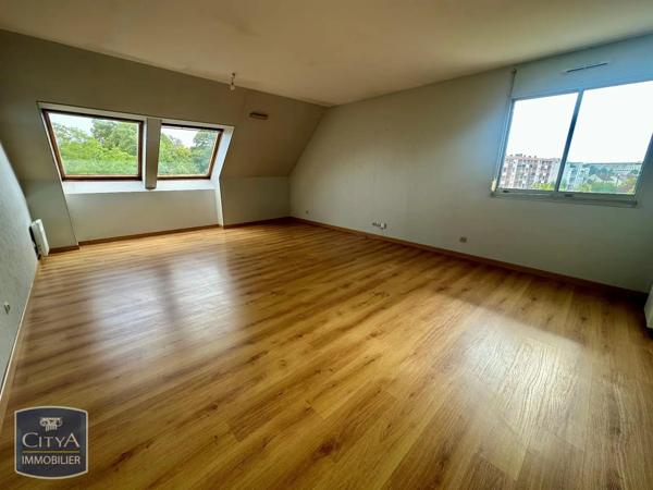 Appartement à louer 2 pièces 62m² Dijon (21000)