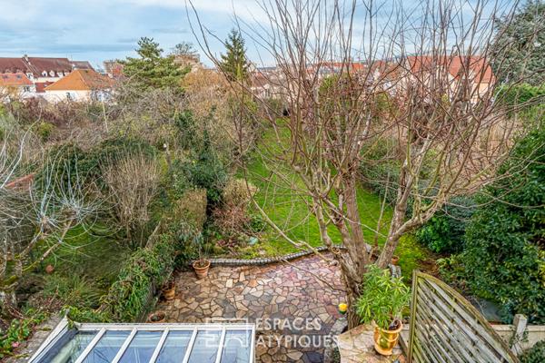 Meulière et son extension avec jardin bucolique
