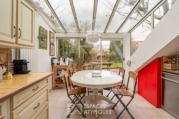 Meulière et son extension avec jardin bucolique