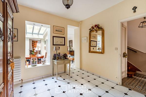 Meulière et son extension avec jardin bucolique