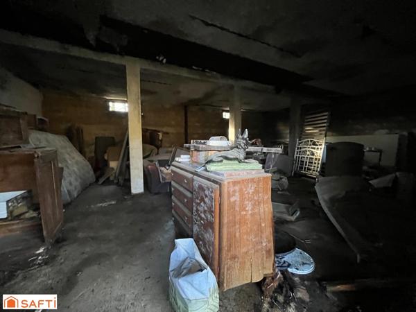 RARE sur le marché, Grand hangar de plus de 400 m2