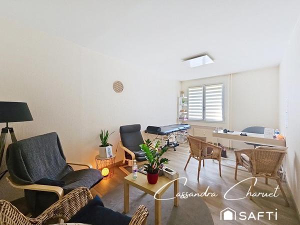 ST PRIEST VILLAGE T3 TRAVERSANT CAVE + PARKING