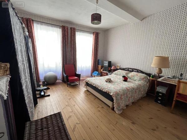 Immeuble à vendre à Carentan-les-Marais dans la Manche (50500), ref : 50110-725