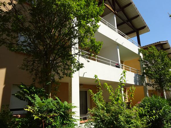 A vendre Appartement T3 Saint Pierre Du Mont 2 chambres balcon parking piscine