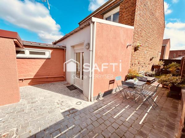 Maison 3 chambres, garage  , cour