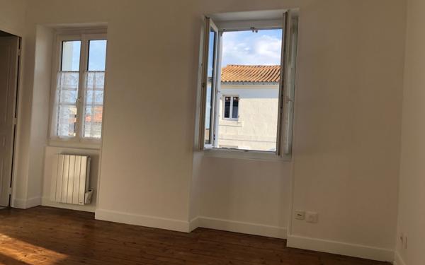 Appartement à louer    2 pièces •  Rochefort