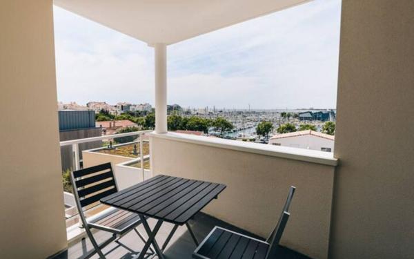 Appartement à vendre    3 pièces • 65,27 m2 La Rochelle