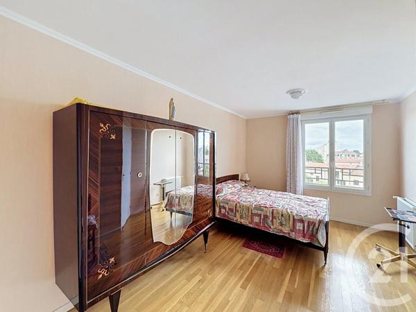 Appartement F4 à vendre  4 pièces - 88 m 2   VENISSIEUX  - 69