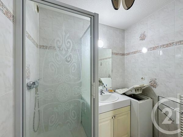 Appartement F4 à vendre  4 pièces - 88 m 2   VENISSIEUX  - 69