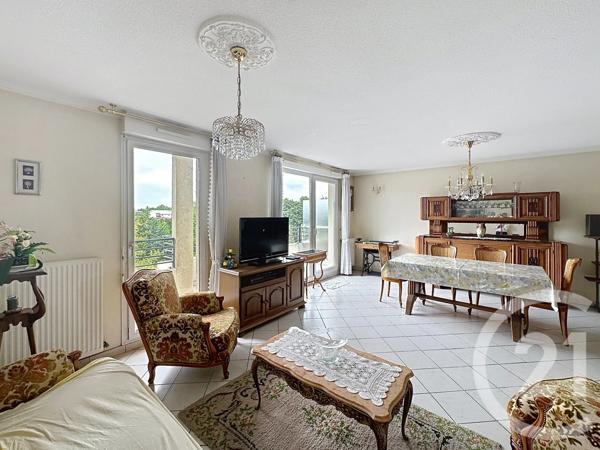 Appartement F4 à vendre  4 pièces - 88 m 2   VENISSIEUX  - 69